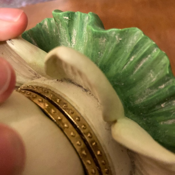 Decorative Lotus and Lily Pad Trinket and Ring Container with Red Jewel Opening - Picture 12 of 13